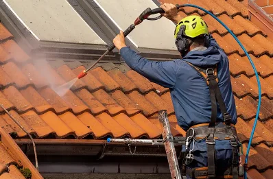 Démoussage et hydrofuge de toiture à Marconne